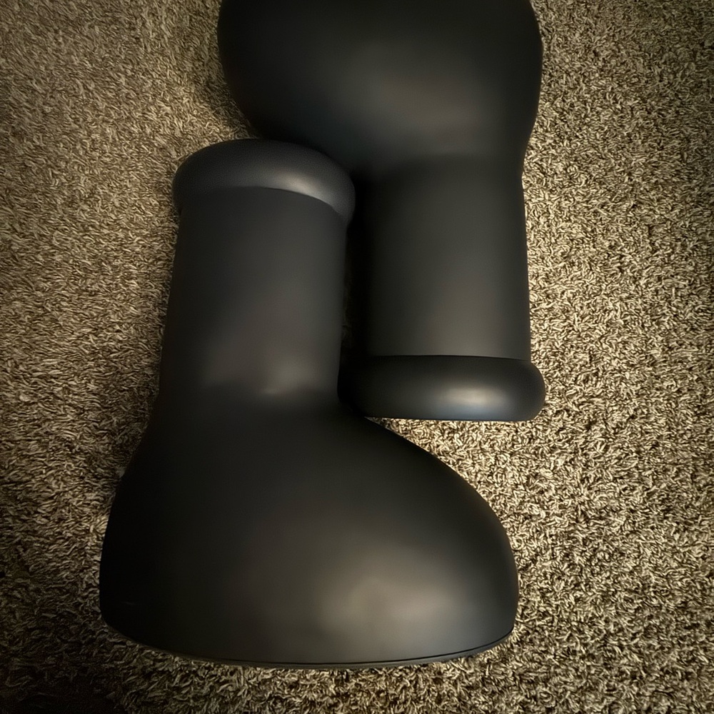 MSCHF big red boots (black)